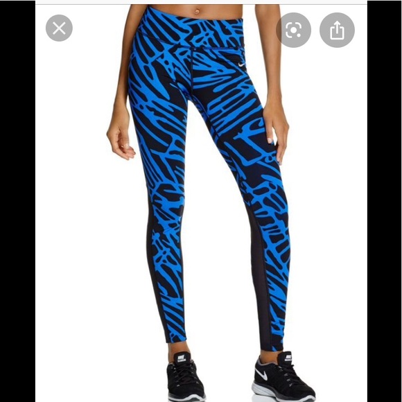 Nike Pants - ❤️🌈🍀Nike Epic Lux Palm-print tights
